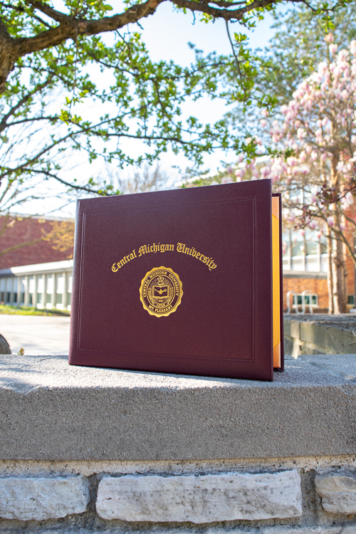 Central Michigan University Seal Maroon Side-Open Diploma Cover