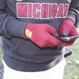 Action C Maroon Knit Texting Gloves