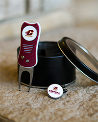 Action C Maroon Divot Tool and Hat Clip Set