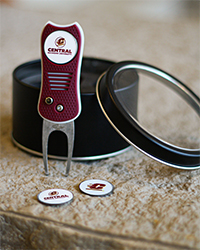 Action C Maroon Divot Tool and Marker Set