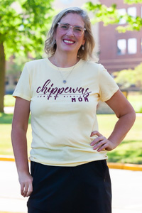CMU Chippewas Mom Butter Yellow T-Shirt<br><brand></brand>
