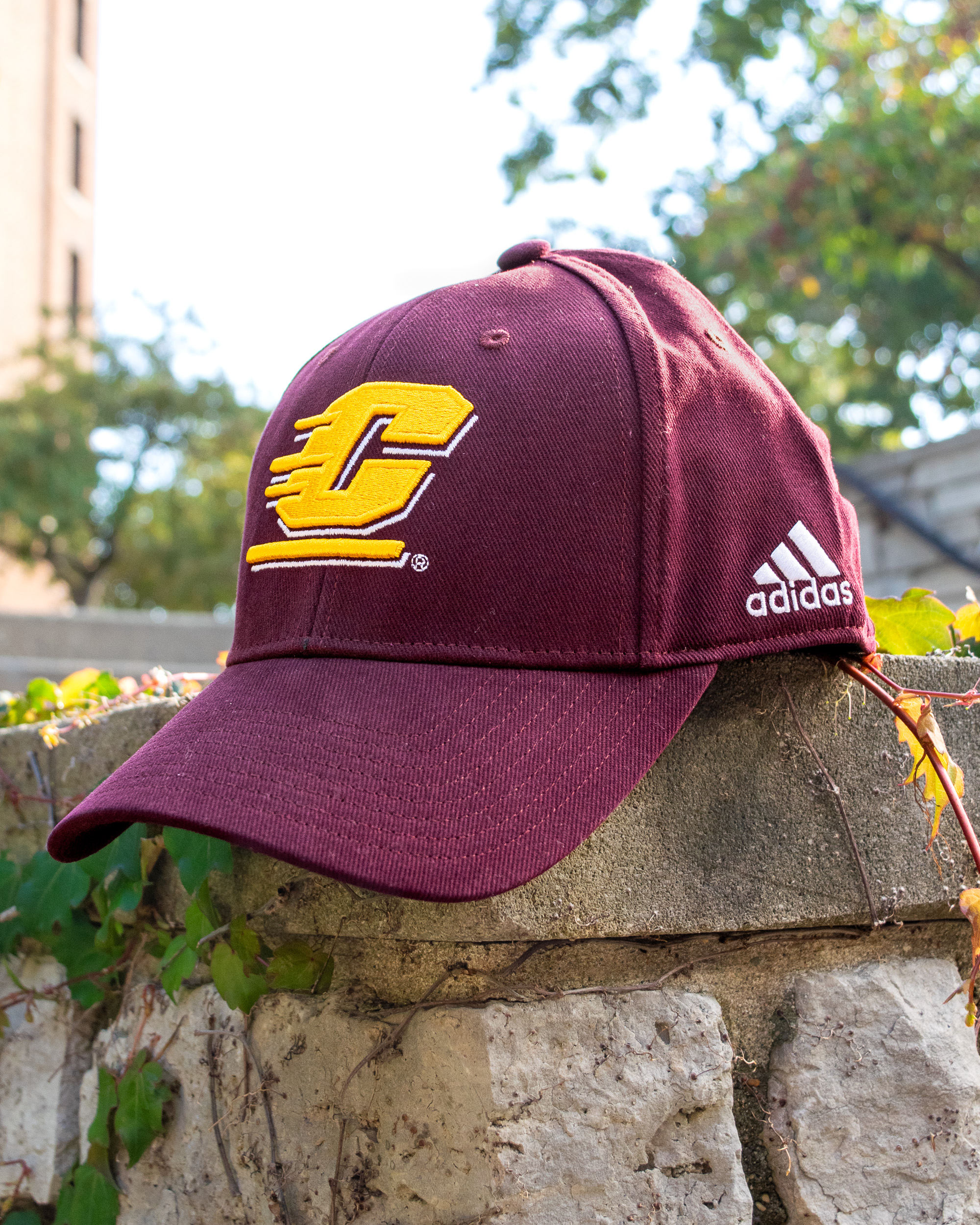 The CMU Action Structured Bookstore C Fit Maroon | Hat Flex