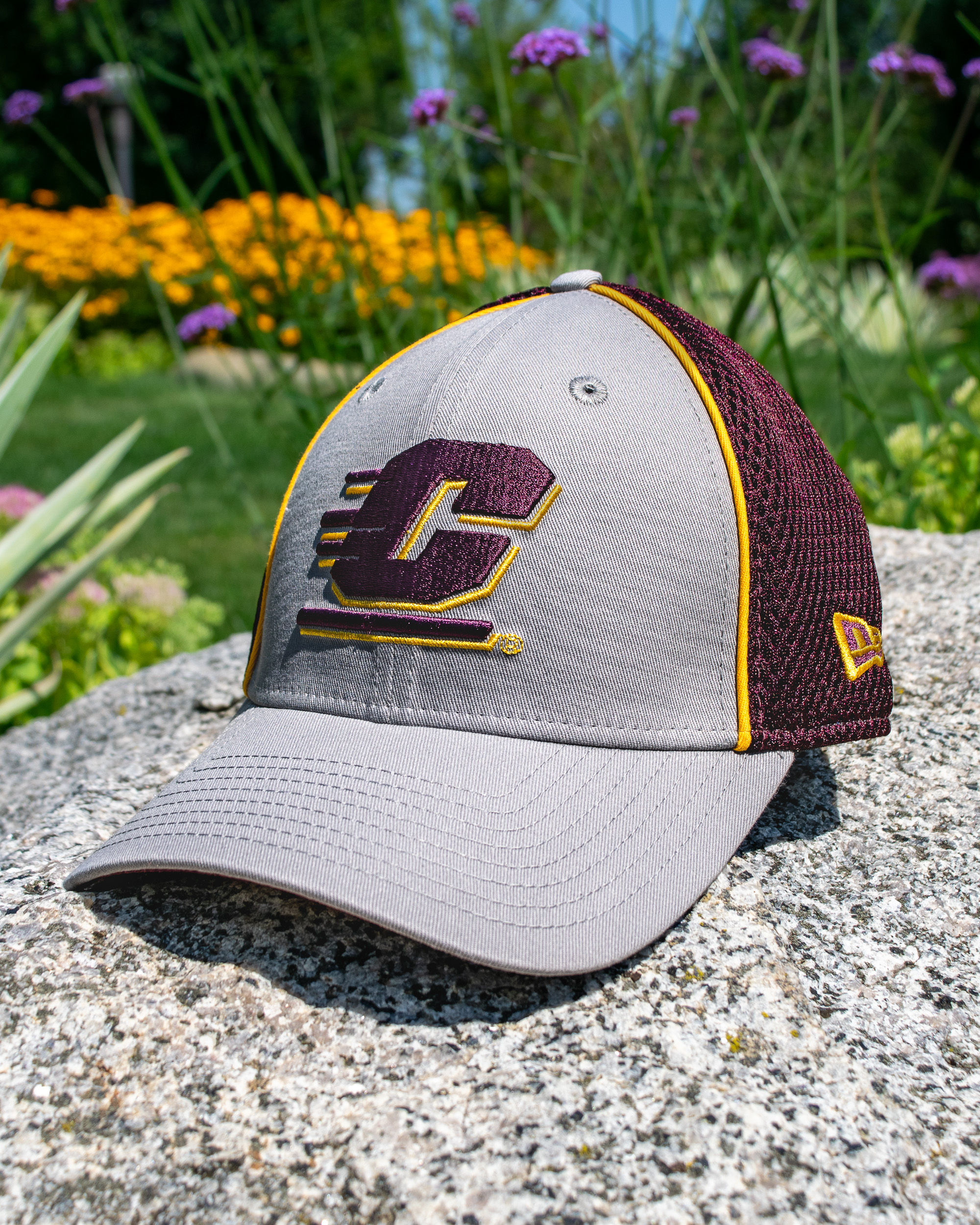 Action C Gray Maroon CMU Flex Bookstore Hat Fit The | 