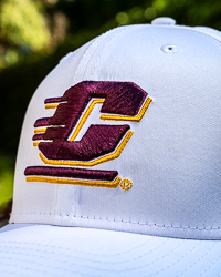 Action C 3D White Featherweight Stretch-Snap Hat