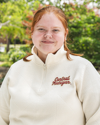 Script Central Michigan Women’s White Quilted Zig Zag ¼ Zip Pullover